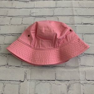 🆕 pink bucket hat